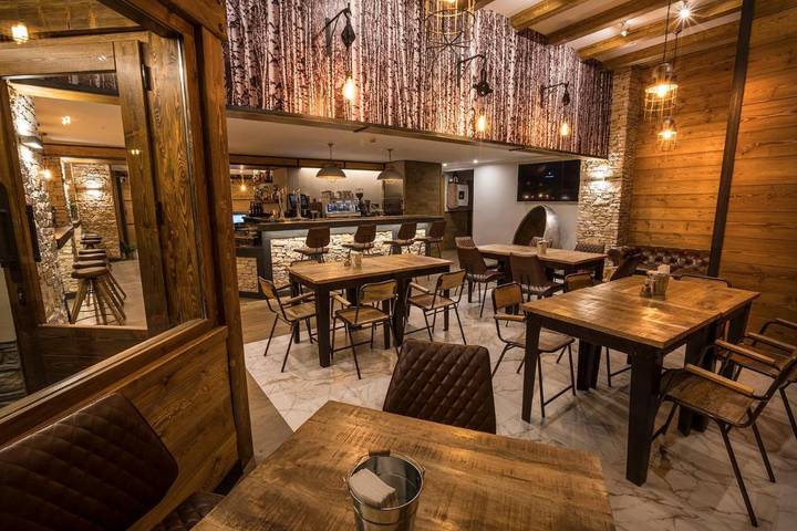 Hôtel pour 2 personnes, avec vue et piscine, animaux acceptés à Rialp - 4