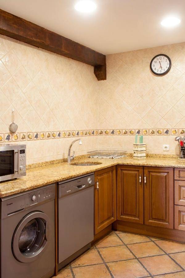 Casa rural para 16 personas, con jardín y vistas en Alfoz de Burgos - 4