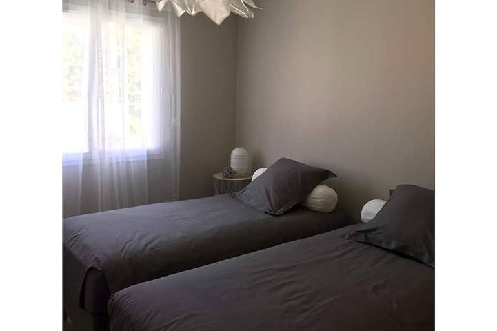 Location de vacances pour 6 personnes, avec terrasse et jardin à Fréjairolles - 2