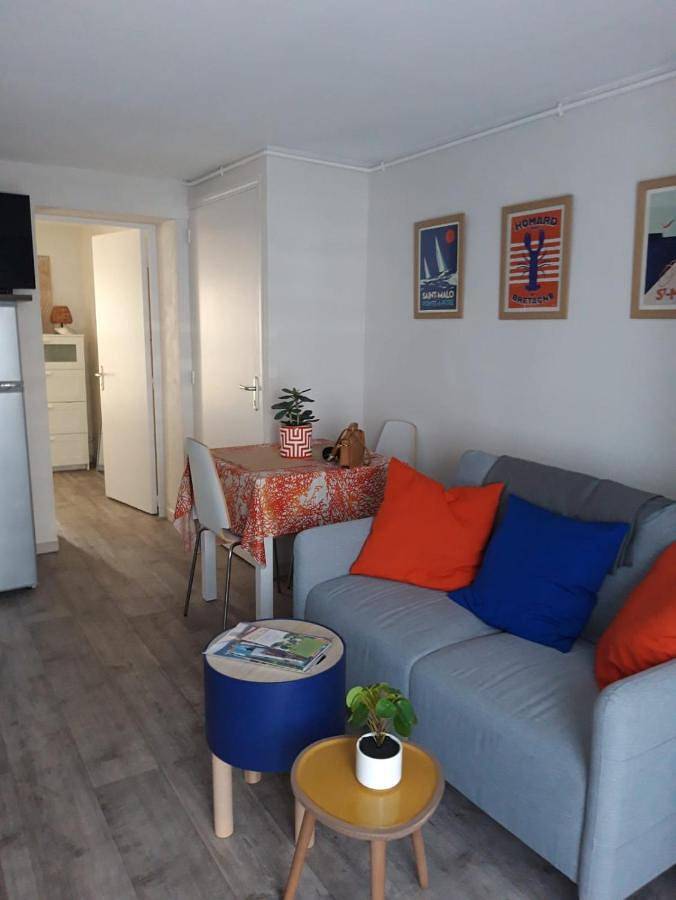 Gîte pour 2 personnes, avec terrasse et jardin dans Thermes Marins de Saint-Malo - 3
