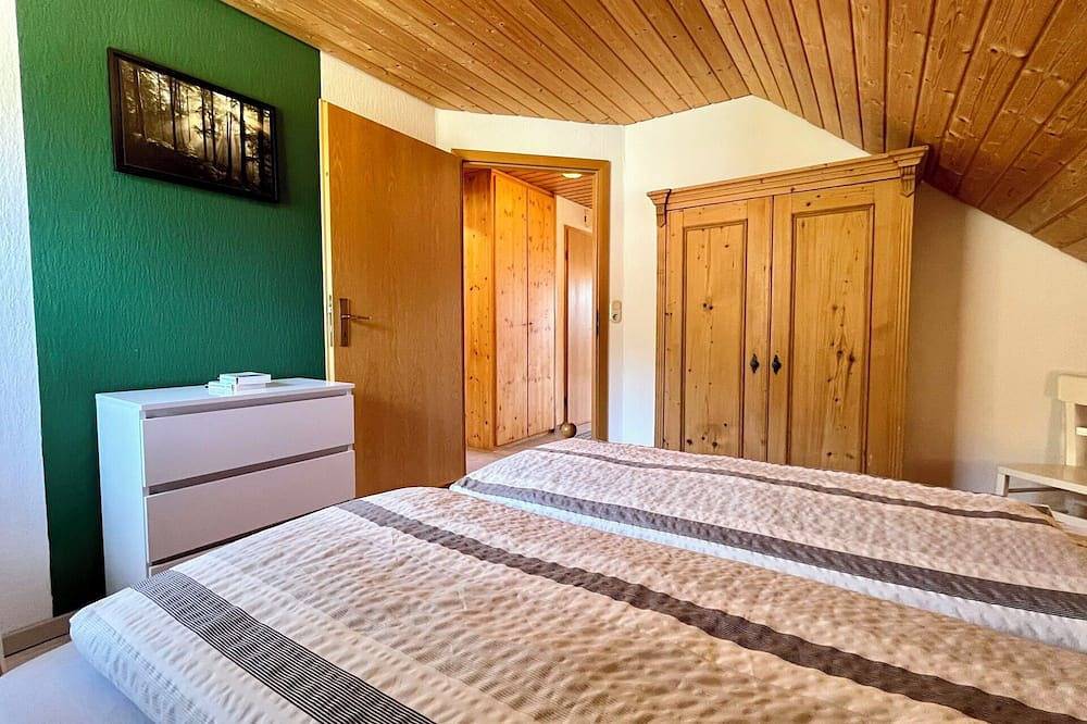 Ganze Wohnung, Angenehme Wohnung für 3 Personen mit W-Lan, Tv, Innenhof, Haustiere erlaubt und Panoramablick in Blasiwald (Schluchsee), Schluchsee