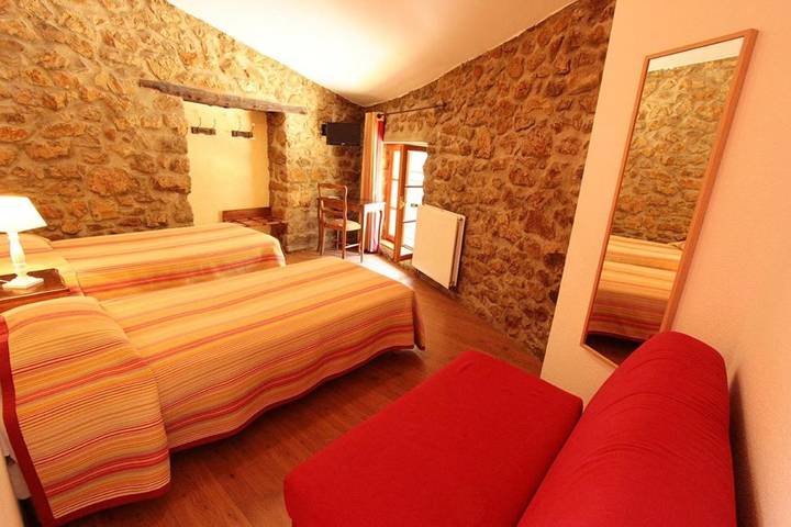 Hôtel pour 2 personnes, avec terrasse, animaux acceptés à Duilhac-sous-Peyrepertuse - 4