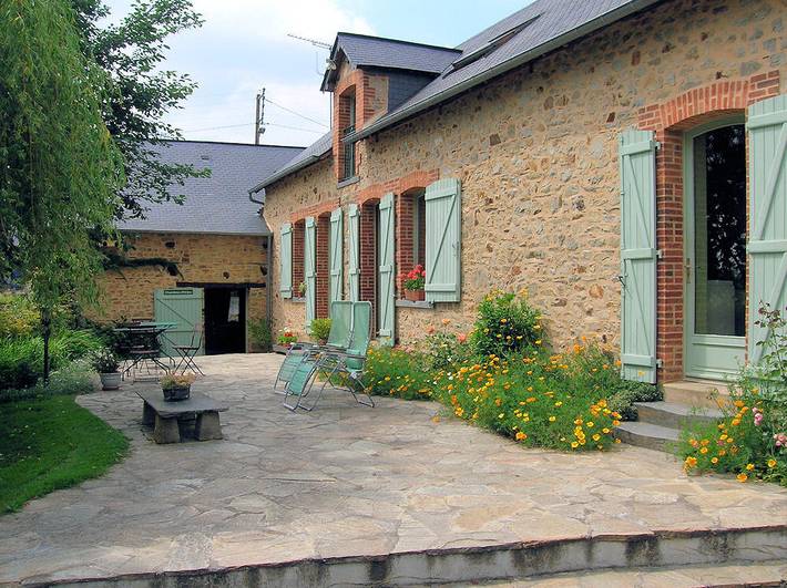 Chambre d’hôte pour 3 personnes, avec jardin à Mouais