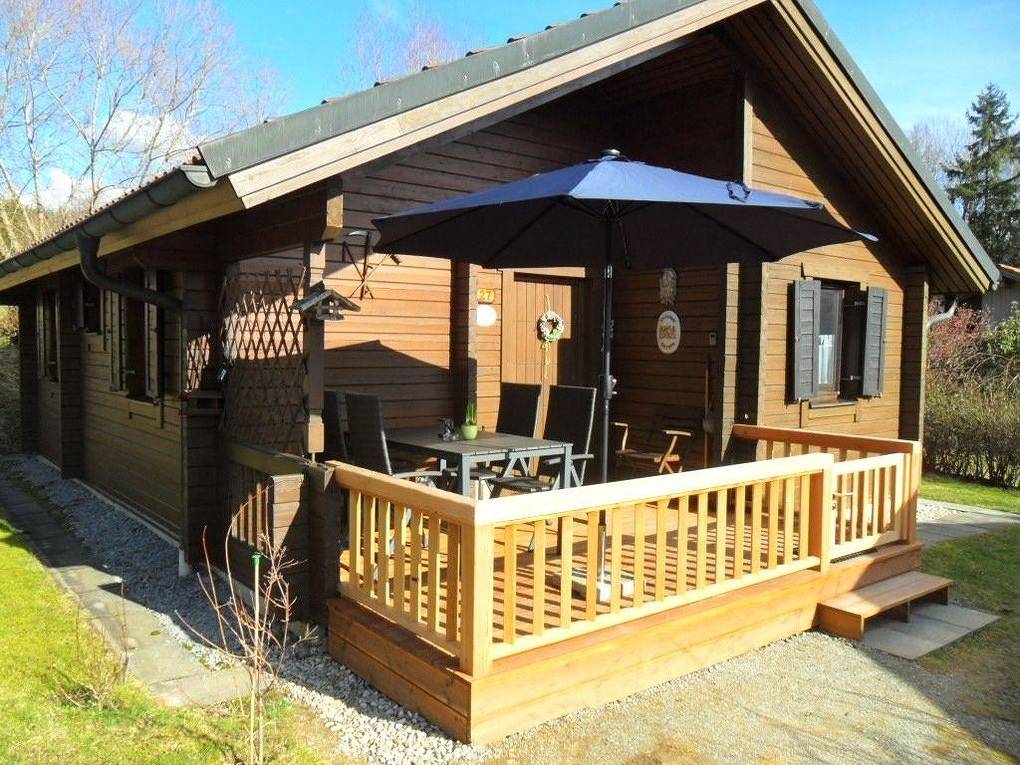 Komfortables Ferienblockhaus Nr. 27 -56 qm- bis 4 Personen Viechtach Jägerpark in Viechtach, Ostbayern