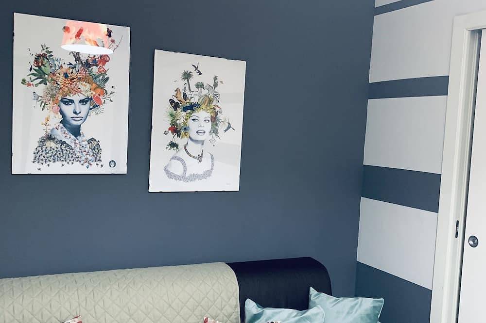 Appartamento intero, Attico nella piazza pricipale del paese. Vicino al mare alle terme allo shopping in Margherita di Savoia, Barletta-Andria-Trani