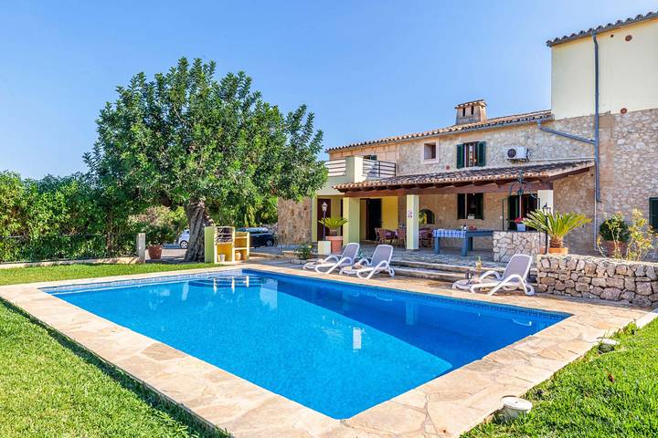 Villa für 8 Personen, mit Terrasse in Pollença