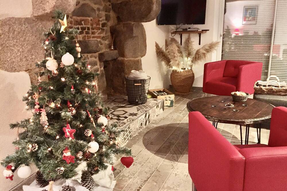 Haus des sechzehnten Jahrhunderts in nur 5 Minuten vom Meer renoviert in Sibiril, Ceinture Dorée