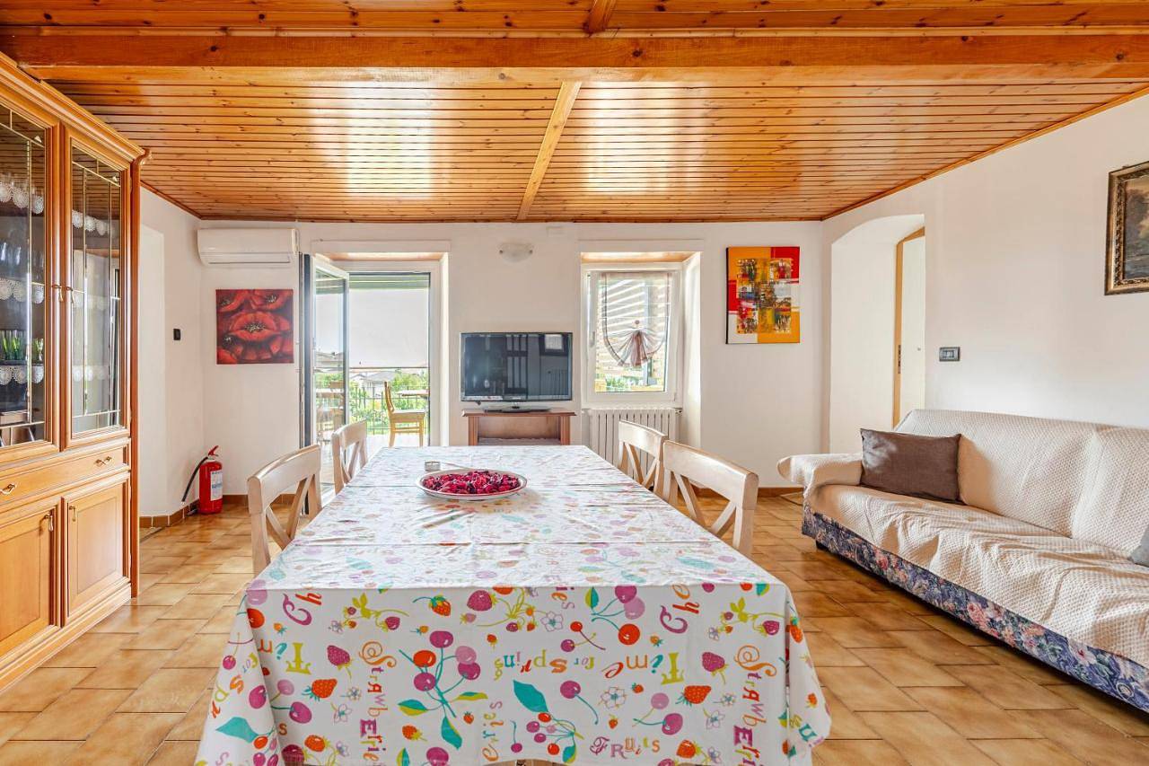 La terrazza del nonno in Dongo, Comer See