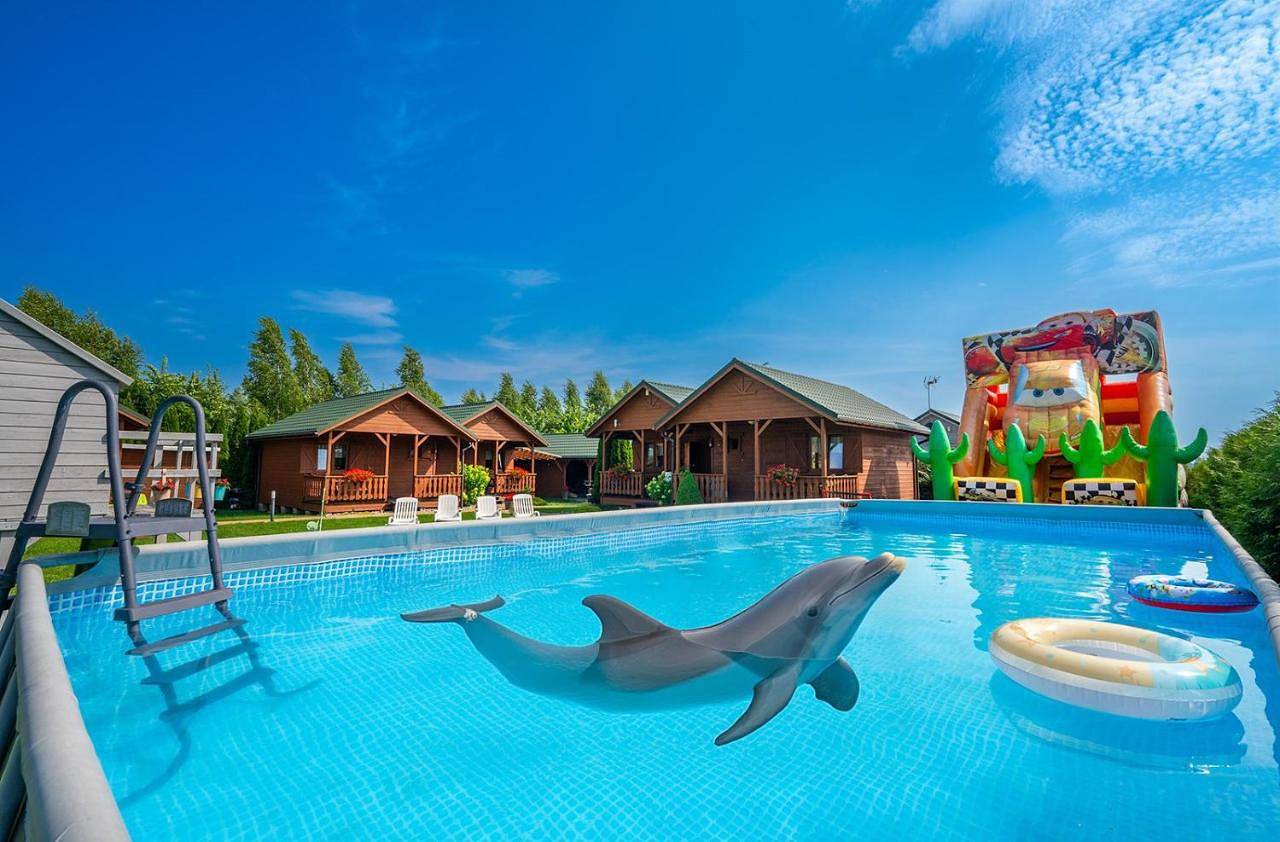 Delfinek in Darłowo, Powiat sławieński
