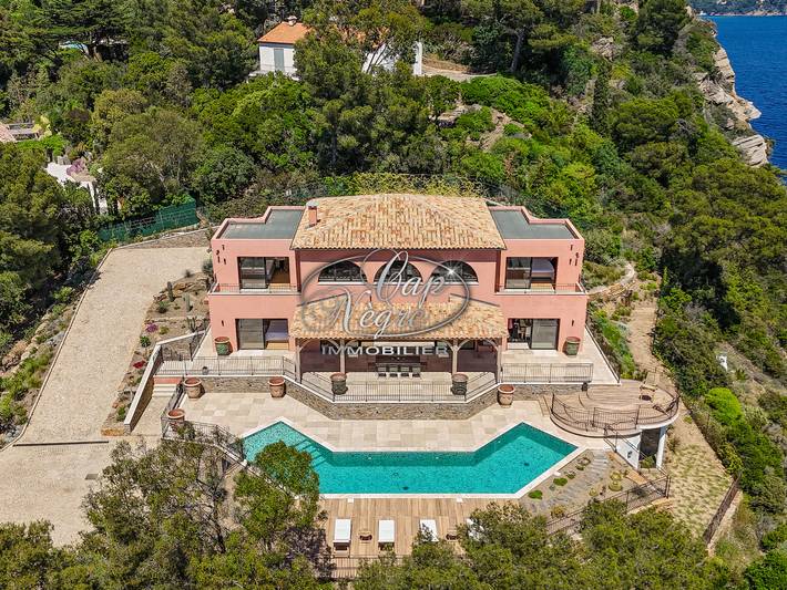 Villa pour 8 personnes, avec jardin et terrasse dans Le Lavandou