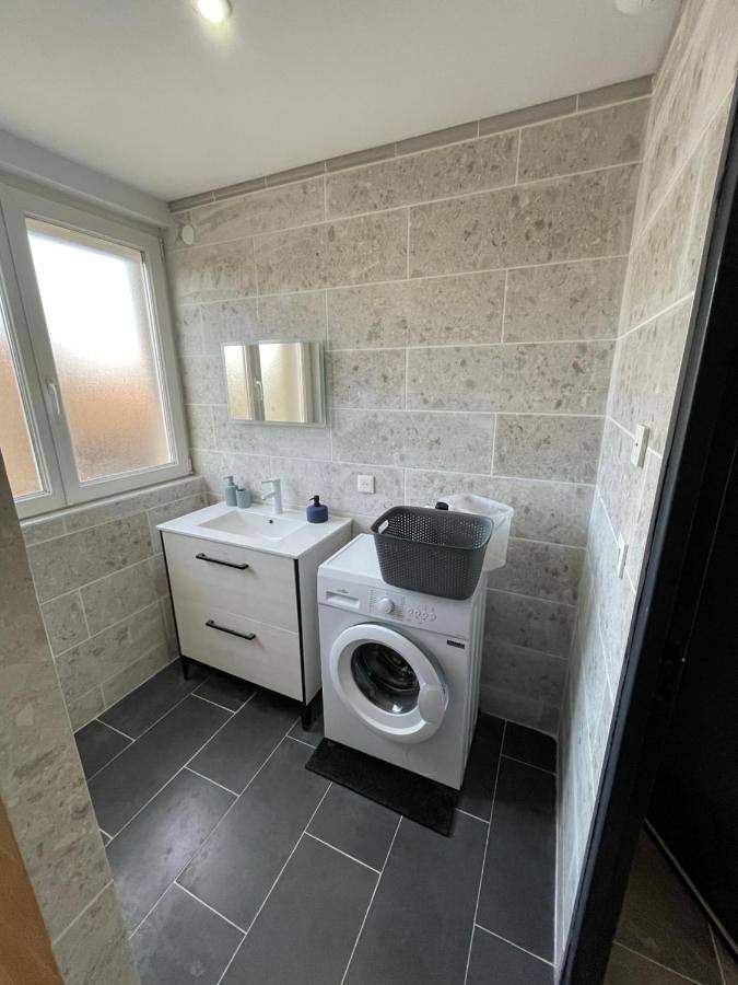 Gîte pour 4 personnes, avec Jardin à Ouges