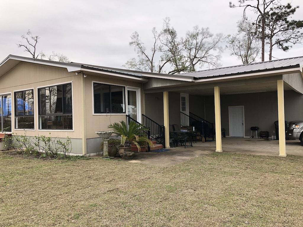 Wir sind bereit, der beste Vrbo auf dem Lake Seminole zu sein, alle Reparaturen wurden vorgenommen !! in Georgia