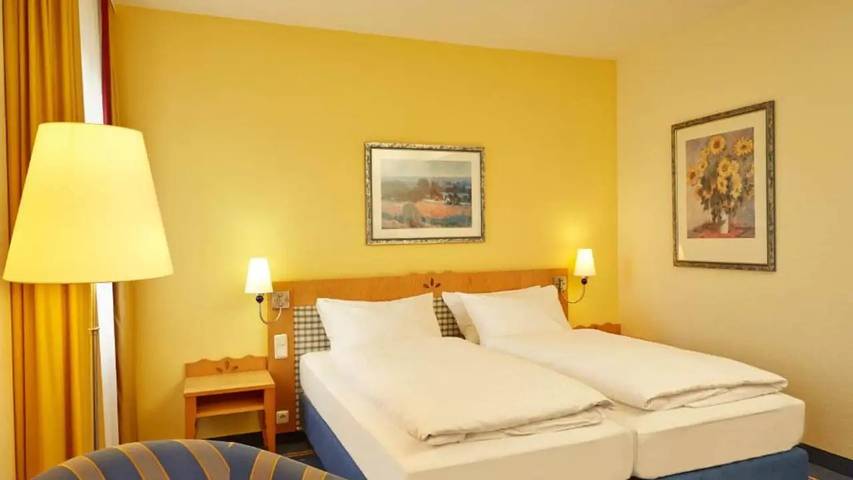 Ferienwohnung für 3 Personen, mit Terrasse und Garten sowie Pool und Sauna in Friedrichroda - 3