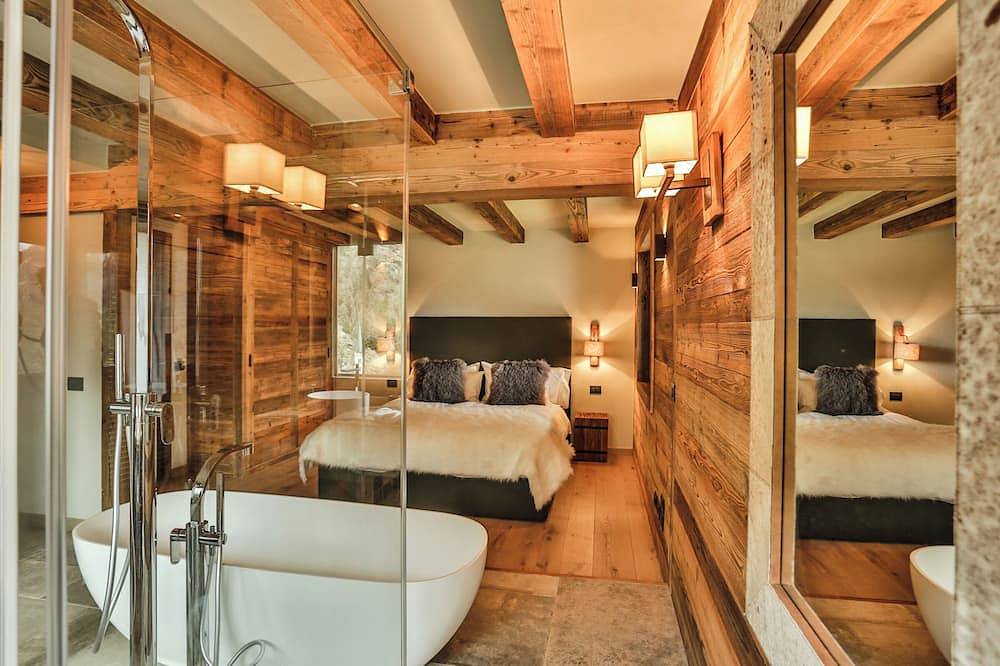 Chalet Seventy One - Panoramic Villa Retreat in Breuil-Cervinia, Région de Valtournenche