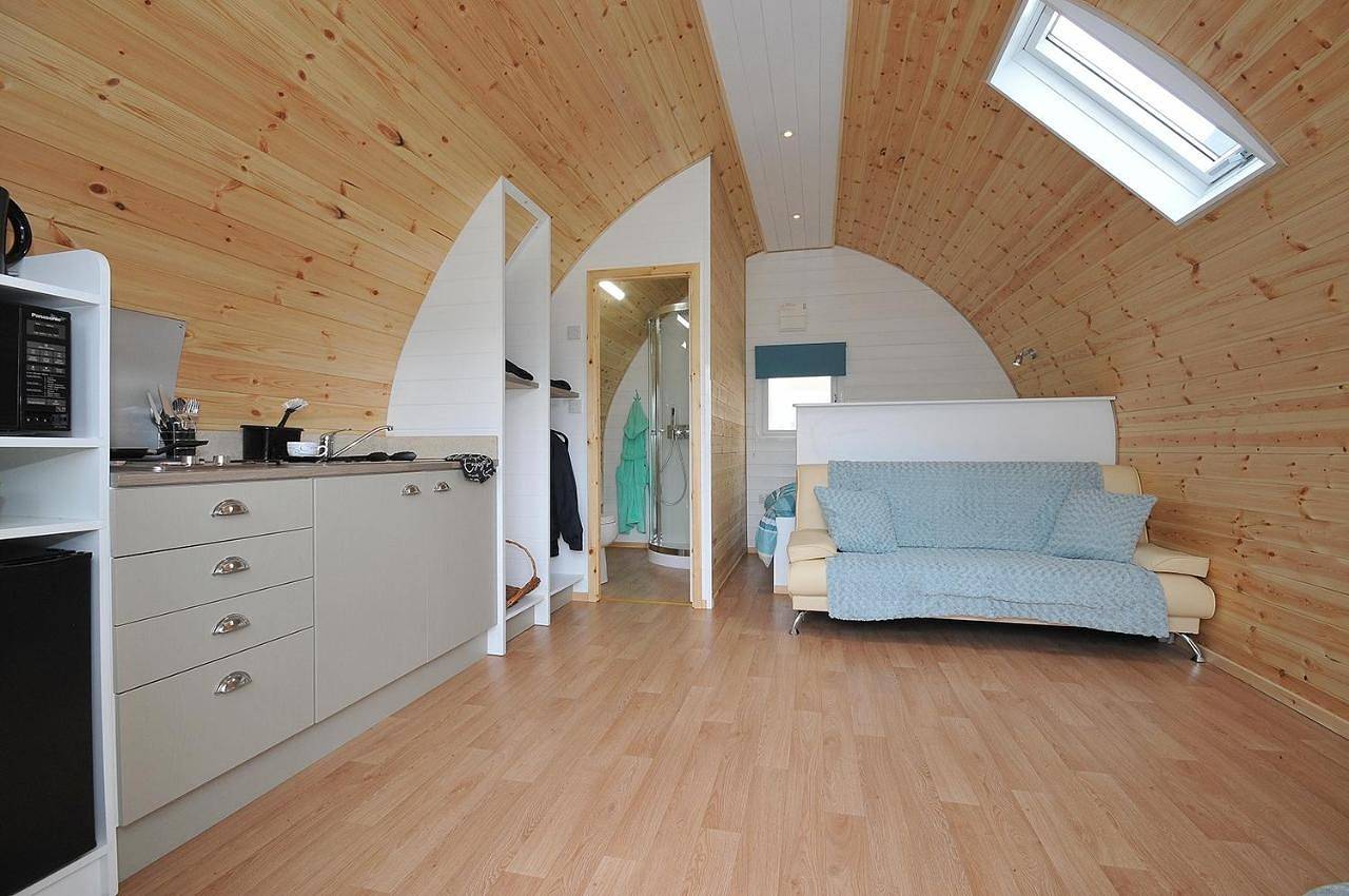 Family Room with Bathroom in Godney, Somerset
