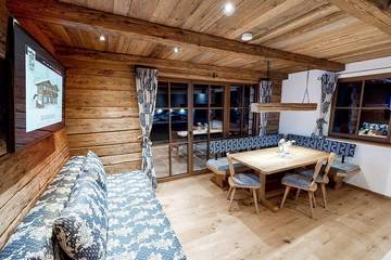 Blockhütte für 8 Personen, mit Terrasse und Garten sowie Sauna in Ischgl