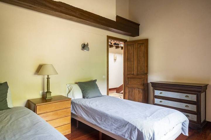 Beautiful and cozy apartment close to city center with a living room and bed room in Güemes, Bareyo