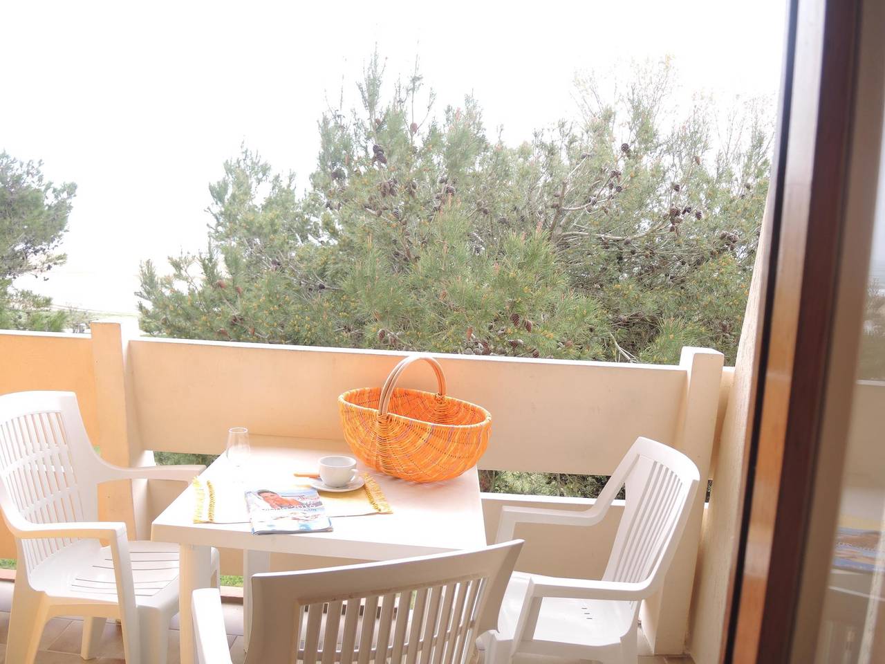 Hel ferielejlighed, Holiday apartment with air conditioning and balcony with sea view  in Bibione, Venice Provinsen