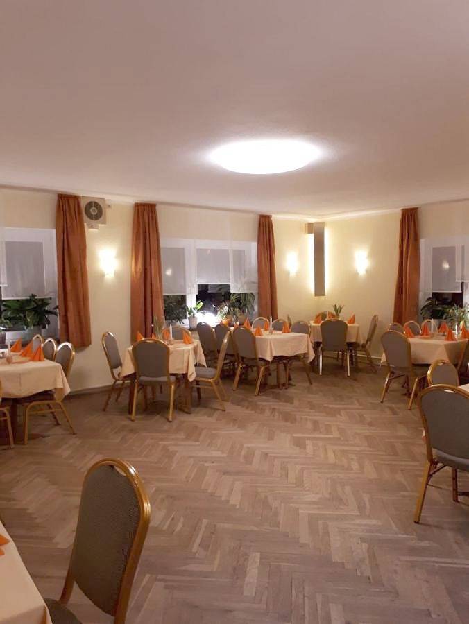 Hotel für 2 Personen, mit Terrasse und Whirlpool sowie Garten und Sauna in Hochkirch - 4