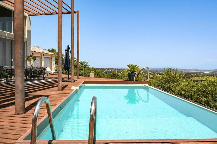 Gîte pour 2 personnes, avec piscine et sauna ainsi que jardin et vue à Rochefort-du-Gard - 3