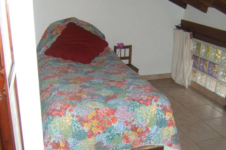 Gîte pour 9 personnes, avec jardin, animaux acceptés dans Lac de l'Escourou - 2