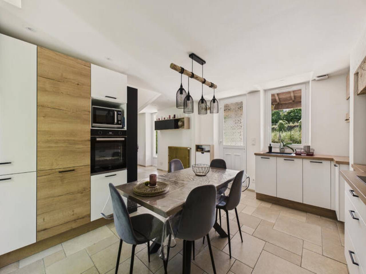 Ganze Wohnung, Ferienwohnung in Périgord Noir in der Nähe von Gärten in Terrasson-Lavilledieu, Périgord Noir