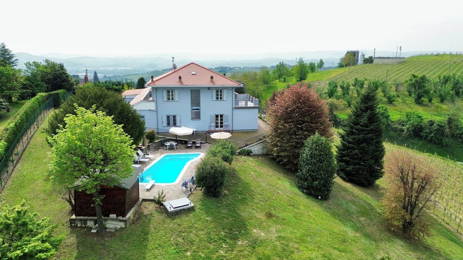 Villa per 14 persone con giardino in Govone, Provincia di Cuneo