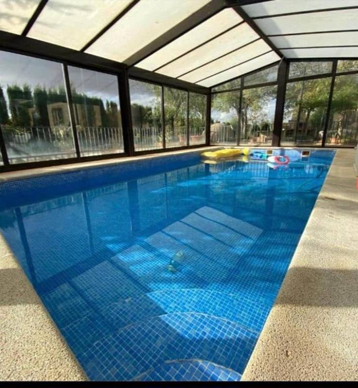 Chalet para 20 personas, con jardín y piscina además de terraza y vistas, Se admiten mascotas en Provincia de Toledo