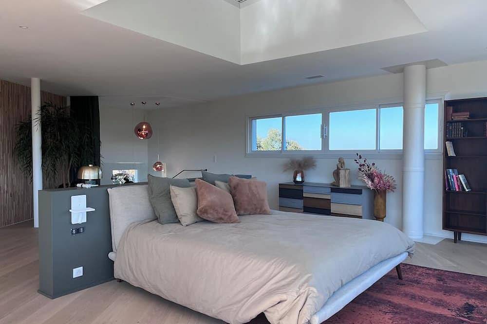 Villa contemporaine avec vue panoramique sur le Pic Saint Loup in Corconne, Région du Vigan