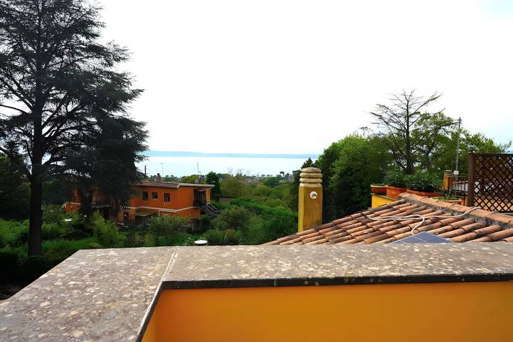 Location de vacances pour 6 personnes, avec Balcon et Vue sur le lac à Bracciano - 3