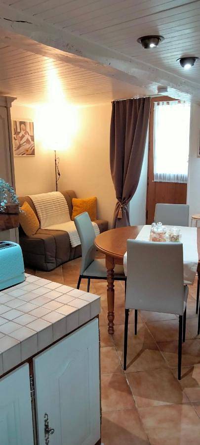 Casa de vacaciones para 2 personas, con vistas y jardín - 1