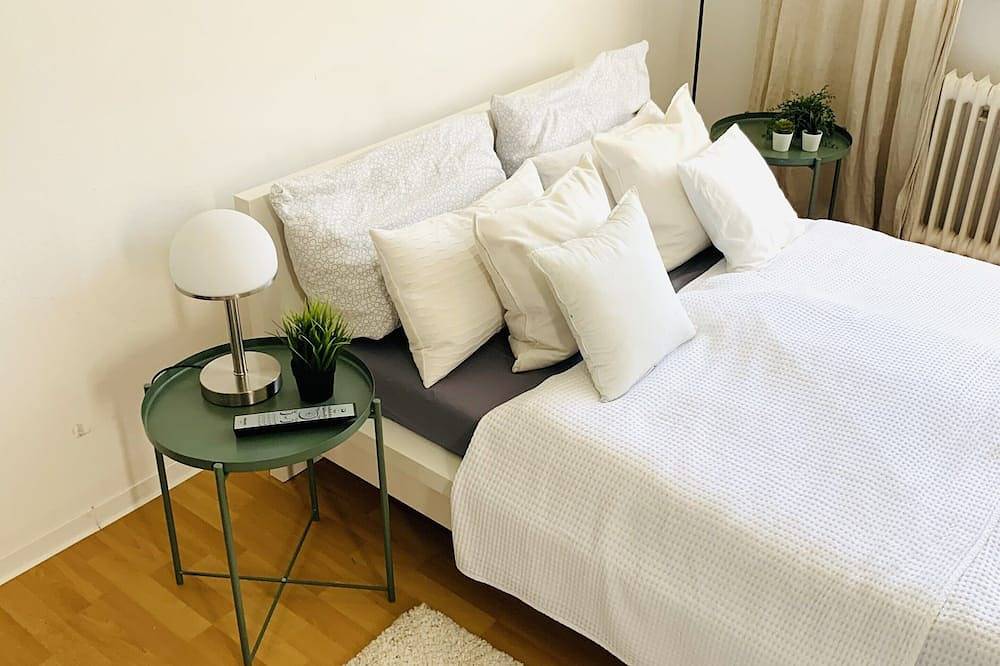 Ganze Wohnung, Moderne Wohnung unterhalb der Uniklinik Homburg *renoviertes Bad & Küche* in Homburg, Saarpfalz-Kreis