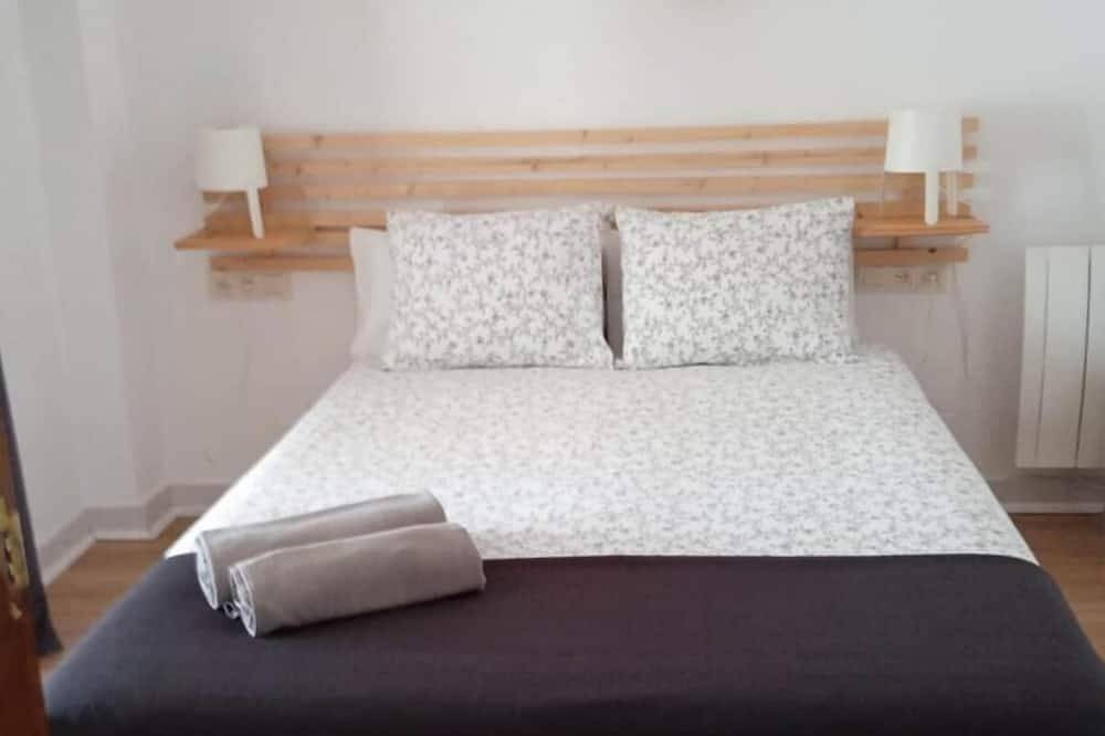 Entire apartment, Apartamento Ferrol Vello \"ferrol\" in Ferrol, Galician Coast