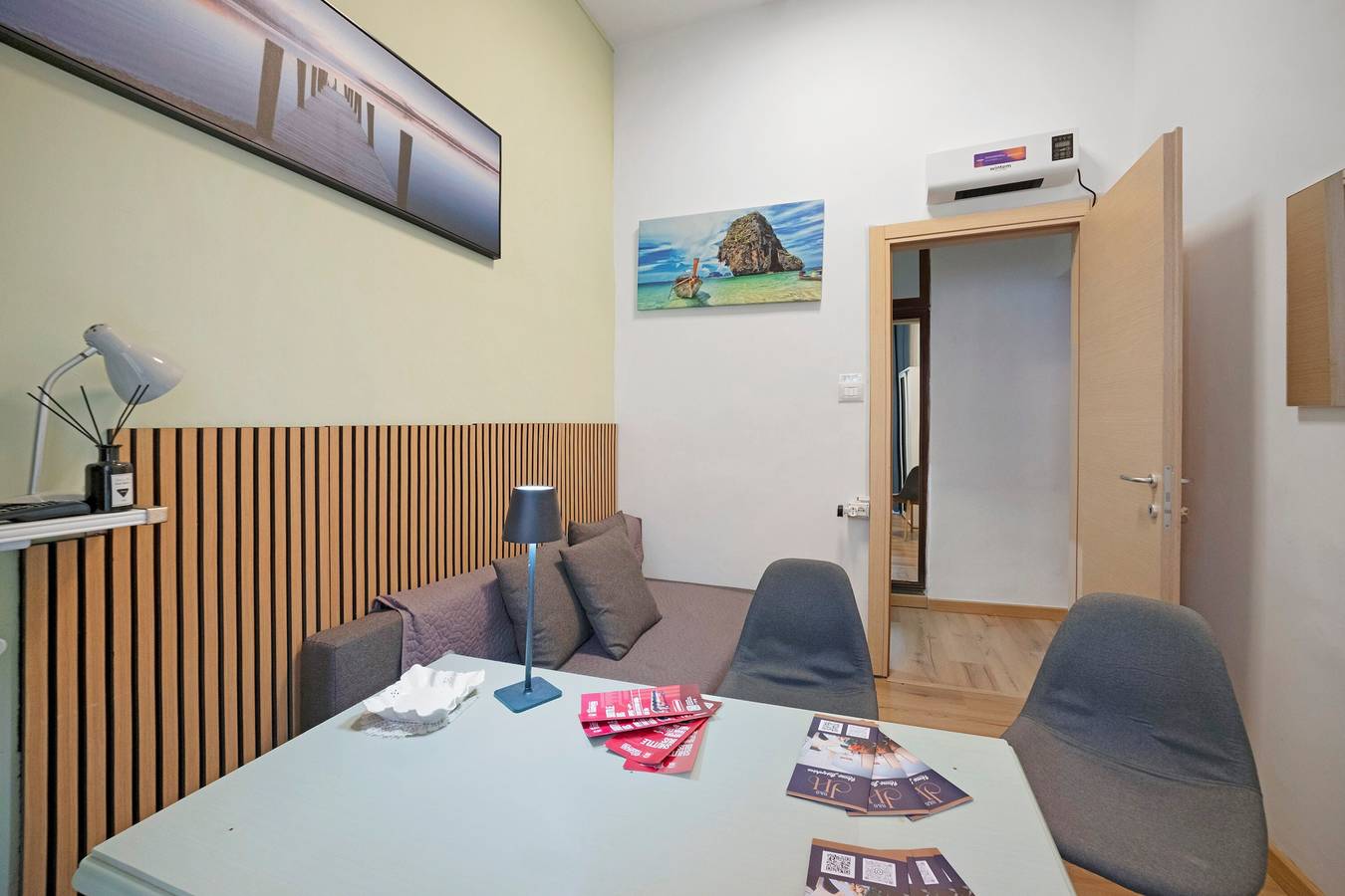 Home Joséphine – Caserta – Dreibettzimmer mit privatem externem Bad in Caserta, Caserta Provinz