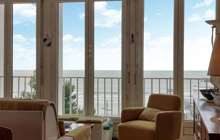 Gîte pour 2 personnes, avec terrasse dans Casino de Royan - 2