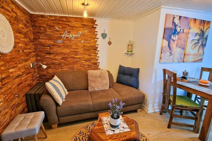 Bungalow für 2 Personen, mit Terrasse und Garten in Fuhlendorf
