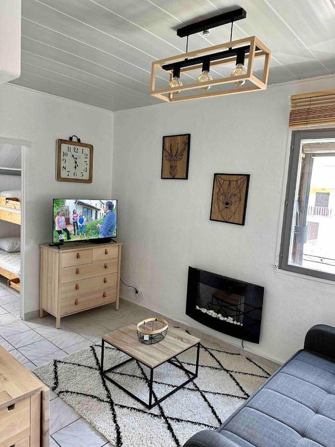 Appartement entier, Two-Bedroom Apartment in Auzet, Alpes-de-Haute-Provence