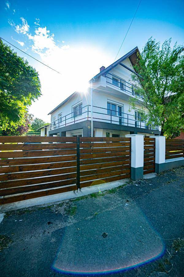 Villa für 18 Personen, mit Garten und Whirlpool sowie Pool, mit Haustier am Balaton - 2