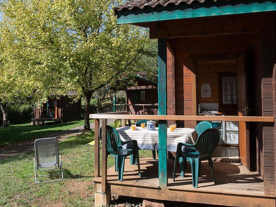 Camping Collonges la Rouge - Chalet 4 persons - Olga Mini-Chalet without sanitary facilities in Collonges-la-Rouge, Massif Central