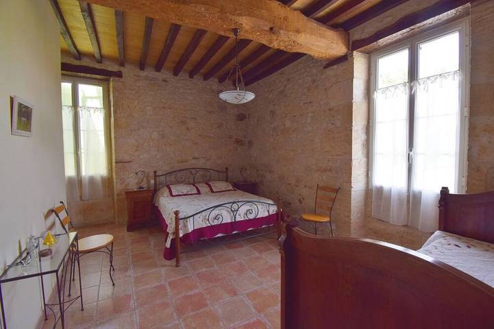 Gîte pour 13 personnes, avec piscine et jardin à Saint-Georges - 4