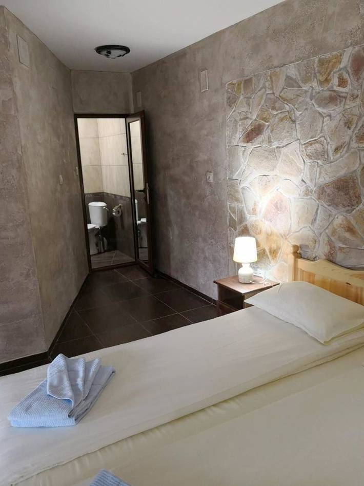 Maison d’hôte pour 3 personnes, avec jardin ainsi que vue et terrasse à Koprivchtitsa - 4