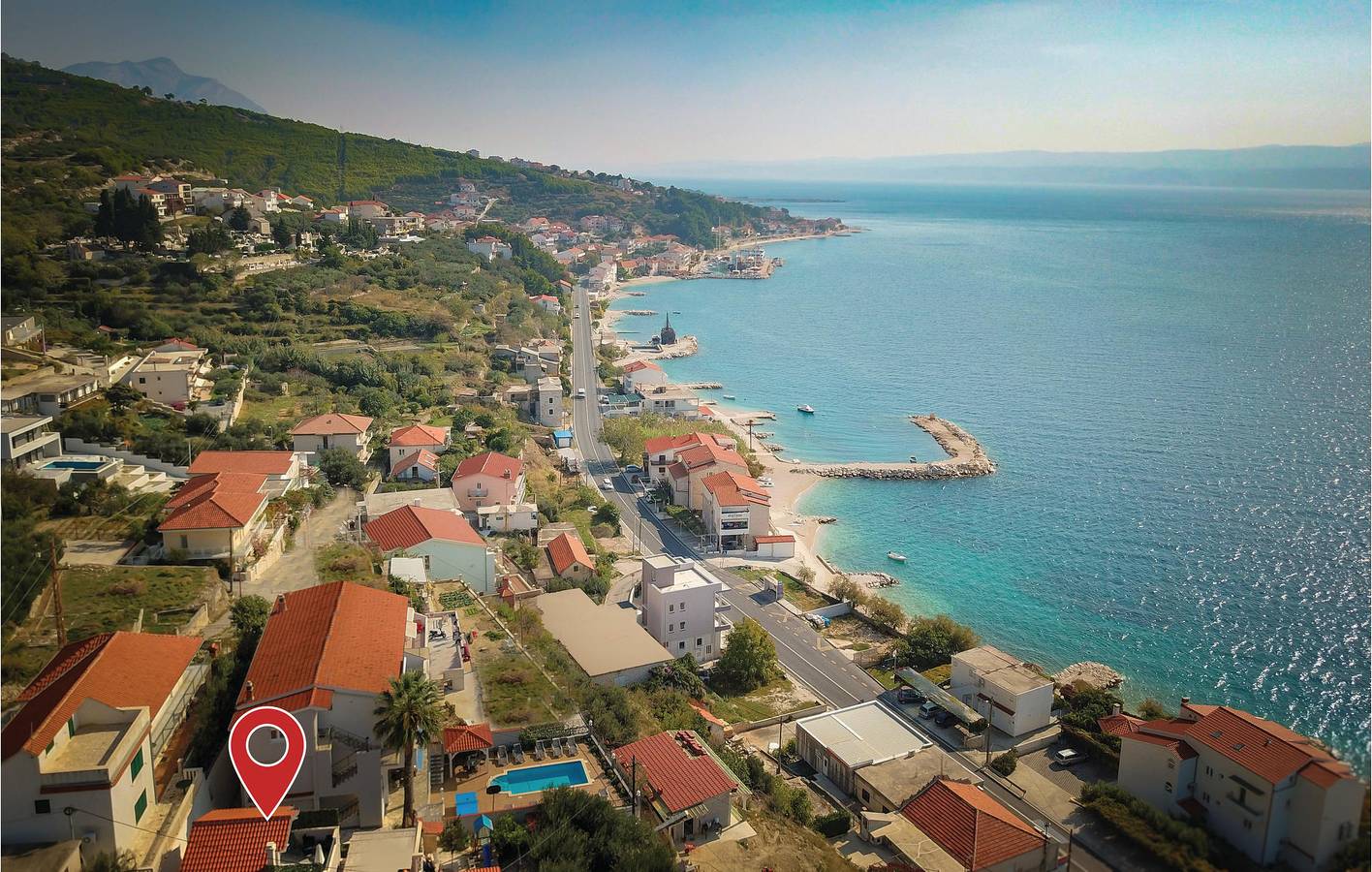 Gemütliche 1-Zimmer-Wohnung mit Terrasse, Parkplatz und Zugang zum Strand in Jesenice, Split-Dalmatien