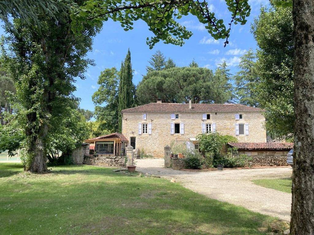 Five-Bedroom House in Duravel, Quercy