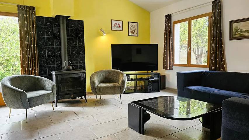Location de vacances pour 11 personnes, avec Terrasse ainsi que Jardin et Piscine à Félines-Minervois - 4