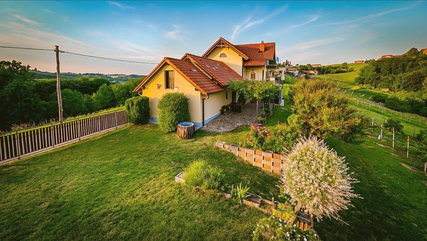 Location de vacances pour 6 personnes, avec Balcon et Terrasse ainsi que Jardin et Vue dans Ormož - 2