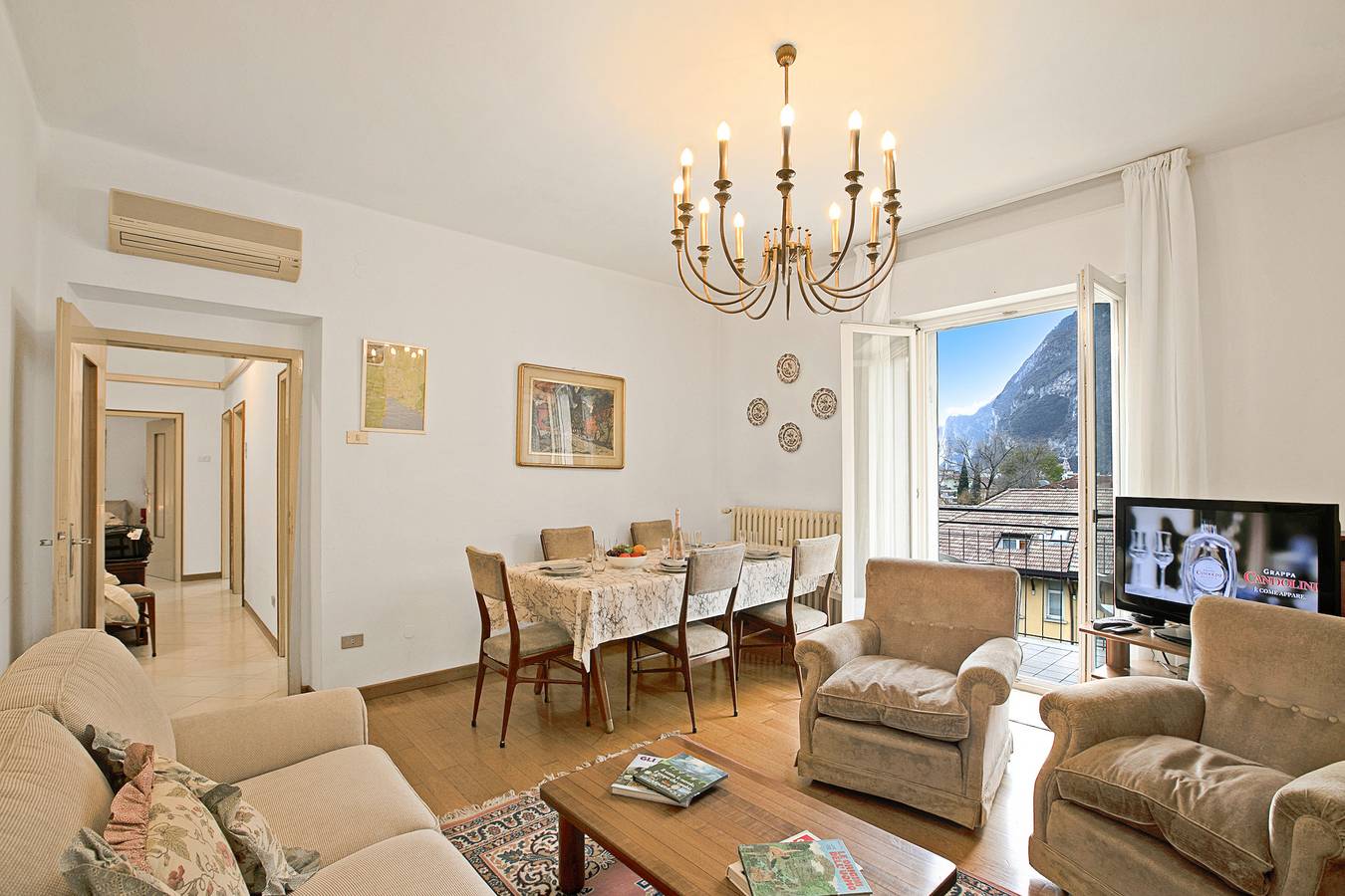 Entire apartment, Garda View in Riva del Garda, Garda Mountains