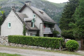 Location de vacances pour 7 personnes, avec balcon et jardin, animaux acceptés dans Sainte Marie de Campan
