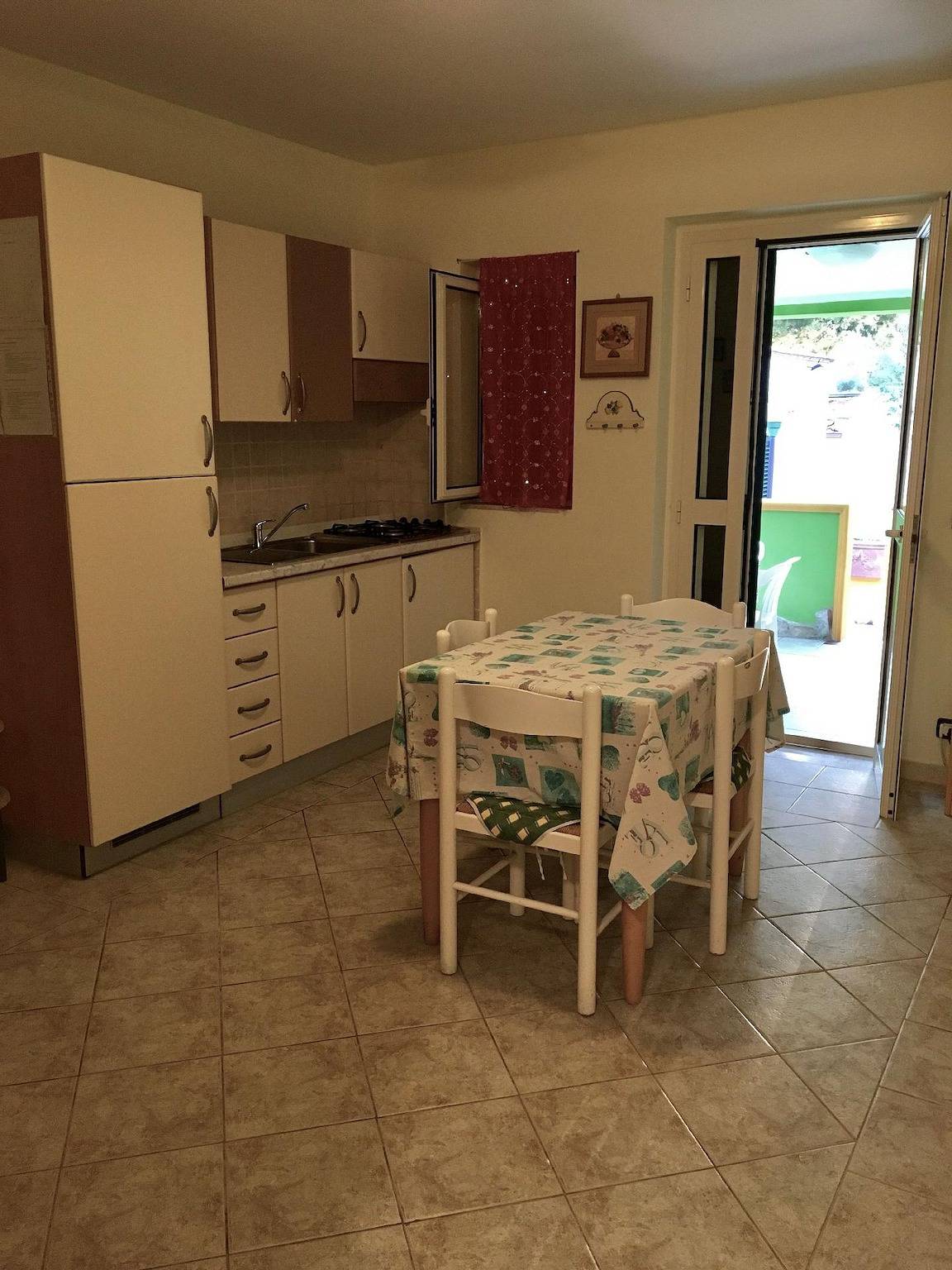 Ferienhaus 'Carla Gold' mit Wallbox in Defensola, Gargano