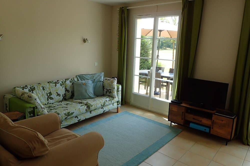 Luxury living in the heart of Normandy in Port-en-Bessin-Huppain, Région de Bayeux
