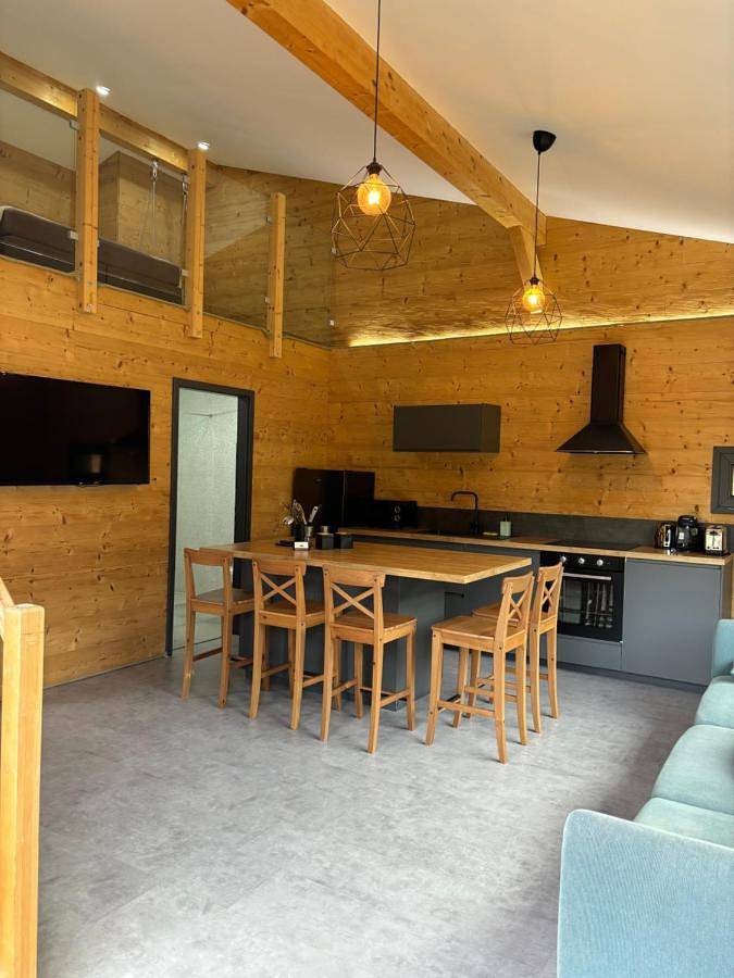 Chalet pour 2 personnes, avec vue et terrasse à Rochesson - 3